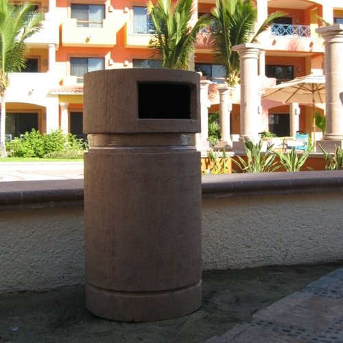 Ejemplo de un basurero de fibra de vidrio imitacion cantera o piedra para hoteles
