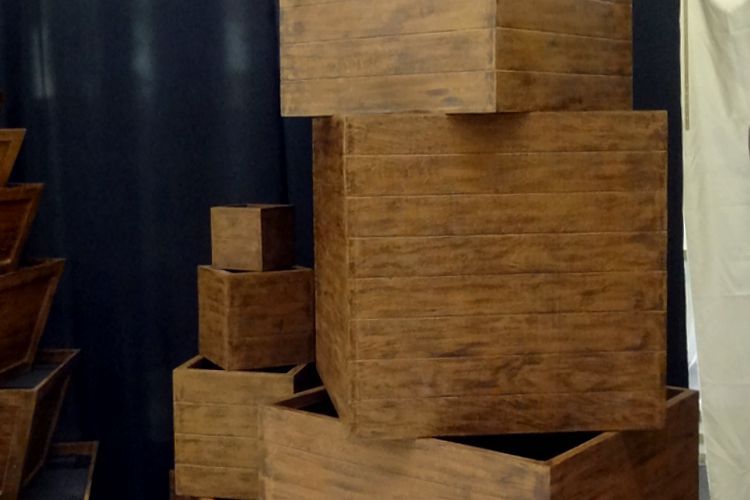 Cajones o macetas cubos imitacion madera tableada