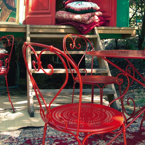 Silla 1900 de acero para jardin en color rojo