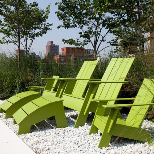 Juego de Sillones Adirondack de Loll Designs en color verde hoja