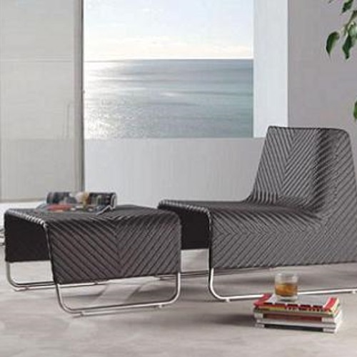 Sillón Air diseño de Ebuala para Expormim mezclando acero inxidable y tejido sintetico o polirattan de colores