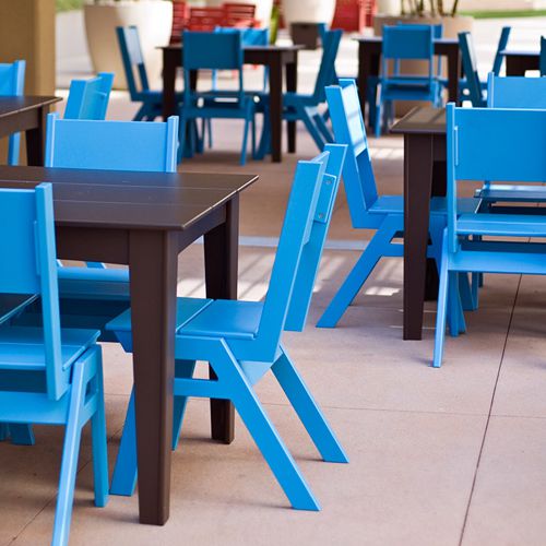 Muebles para restaurantes o cafeterias de plastico reciclado de alta calidad