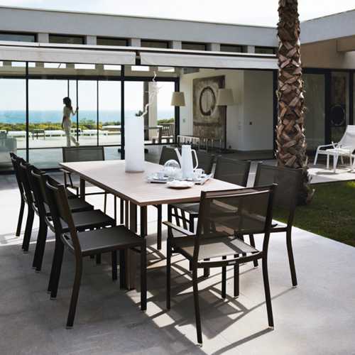 Mubles de jardin o de exterior modelo Costa de aluminio con sillas con malla de Fermob