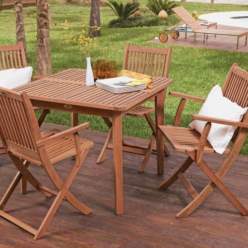 Comedor de madera teco o jatoba para exterior modelo Fitt de Tramontina  con sillas plegables