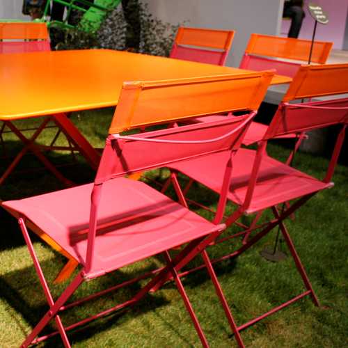 Sillas plegable de jardin modelo Latitude bicolo en rosa fiuscha y naranja zanahoria