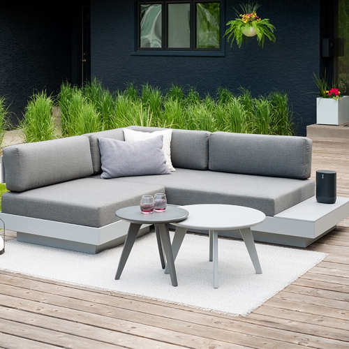 Sala Platform One modular de plastico reciclado y cojines de acrilico