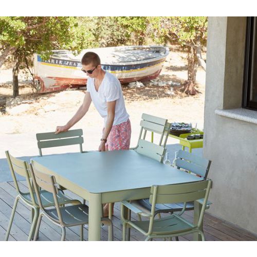 Mesa rectangular para jardin modelo Ribambelle antes de ser extendida o crecida para más personas