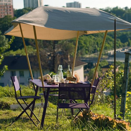 Mesa rectangular de jardin con techo de tela o lona modelo Tablabri y de color morado