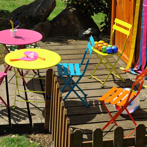 Juego de muebles para niños de jardin de colores vivos y faciles de guardar
