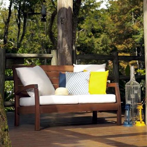 Sillon de exterior o de jardin de madera de eucalipto de la colección Vila Rica de Butzke Brasil