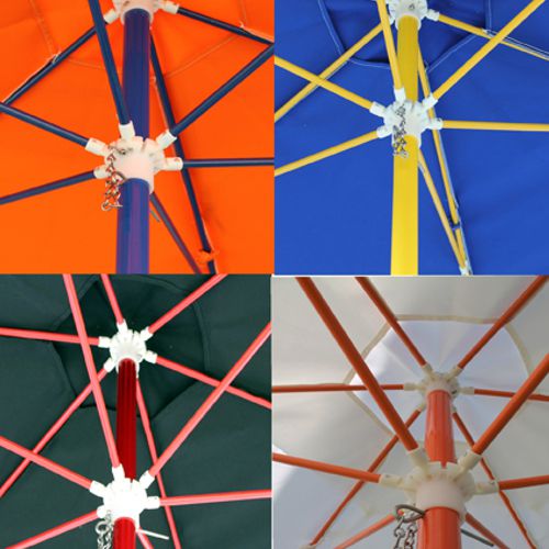 Detalle de las cuatro opciones de colores de los aramazones de la sombrilla Espectro